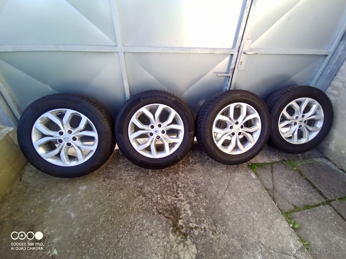 Kola Land Rover Discovery V