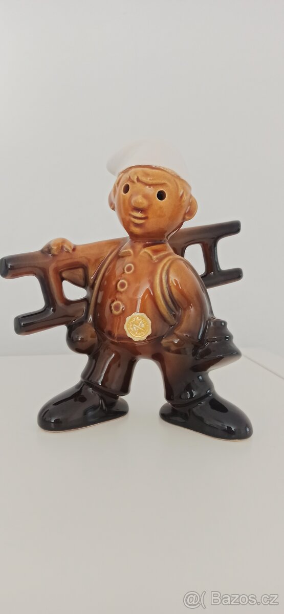 Keramická soška Kominík