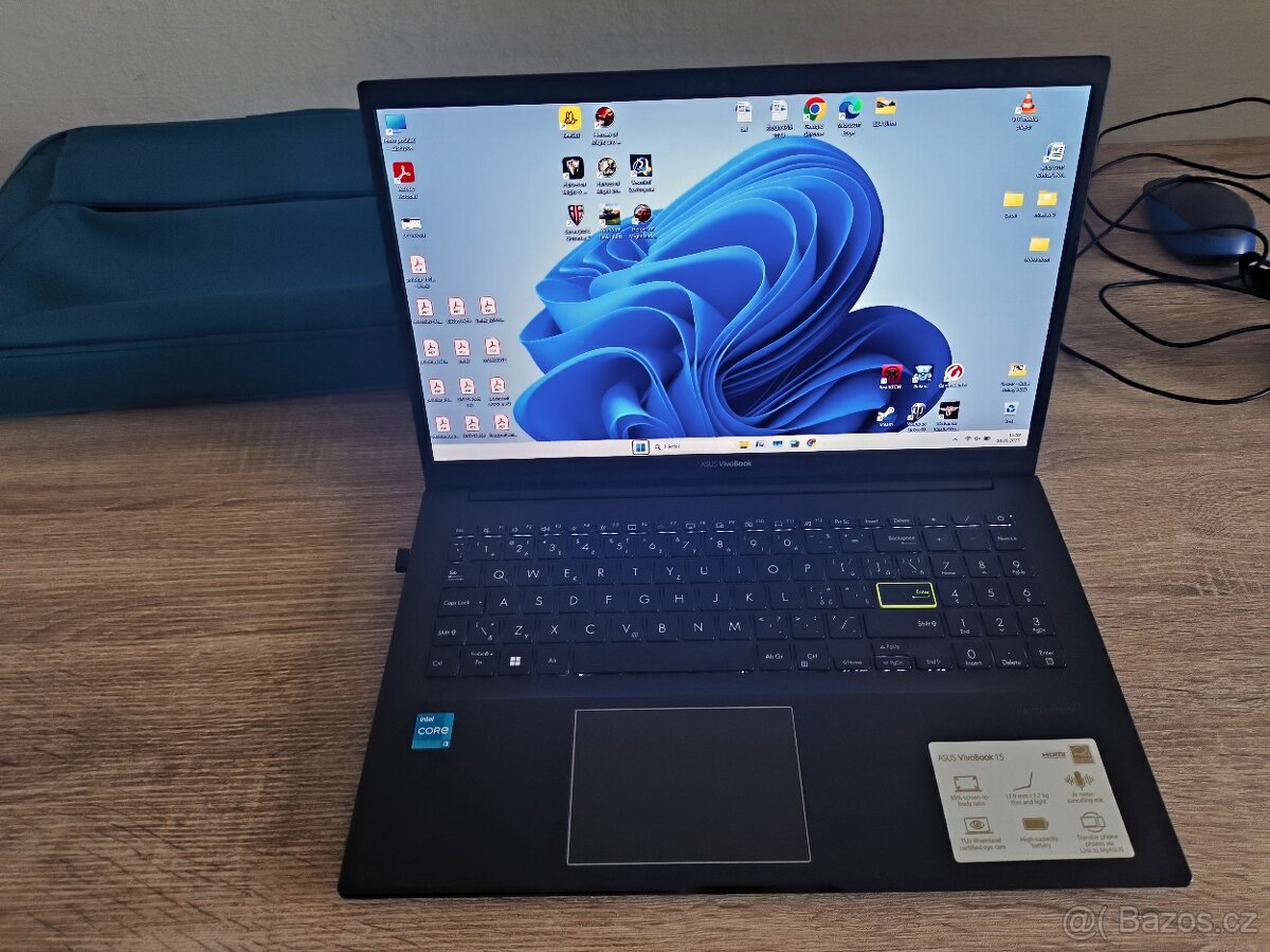 Notebook Asus Vivobook - OLED varianta - perfektní stav