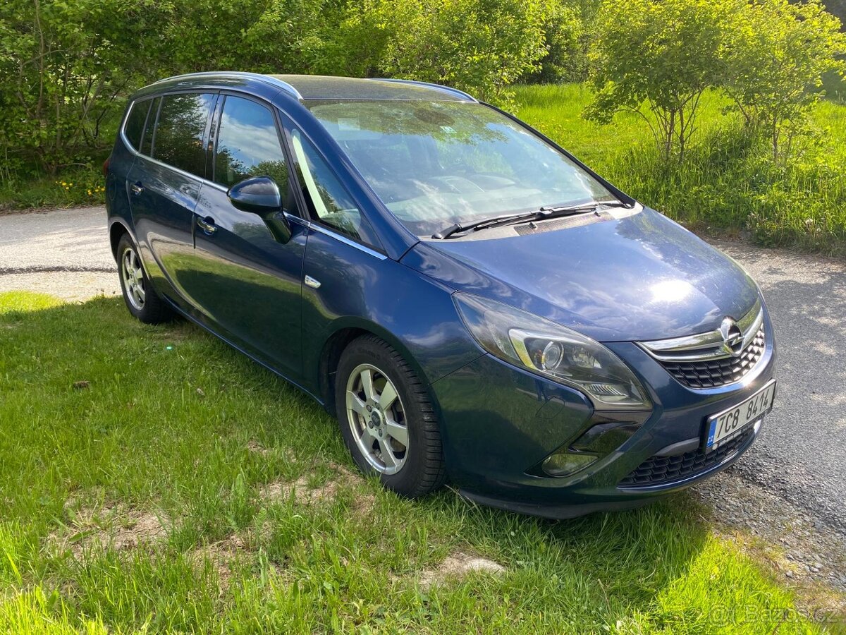 Opel ZAFIRA TOURER 2,0 D