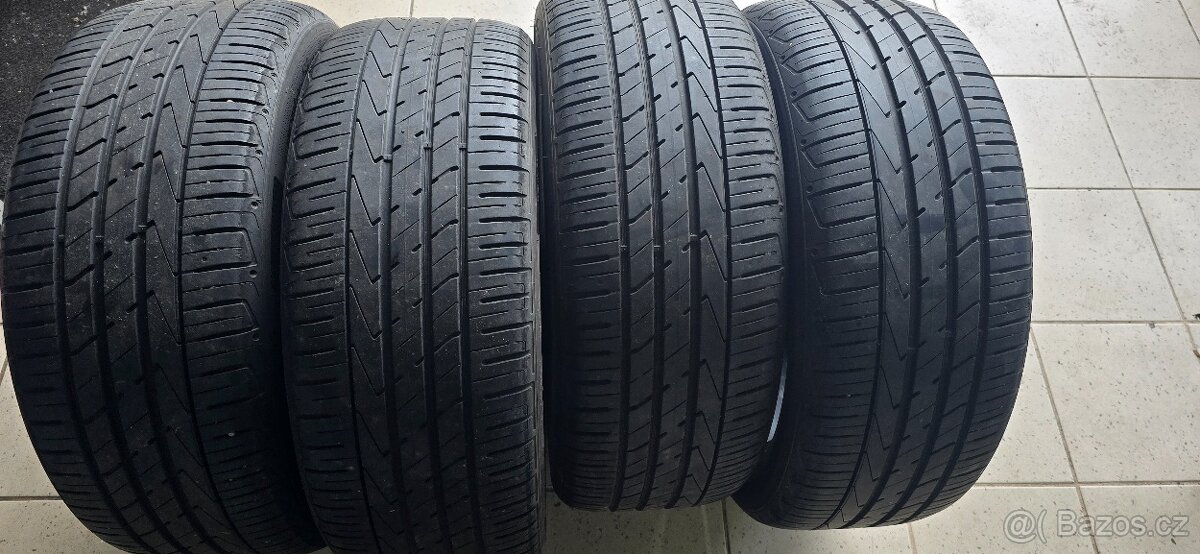 Letní 235/50/19 Hankook