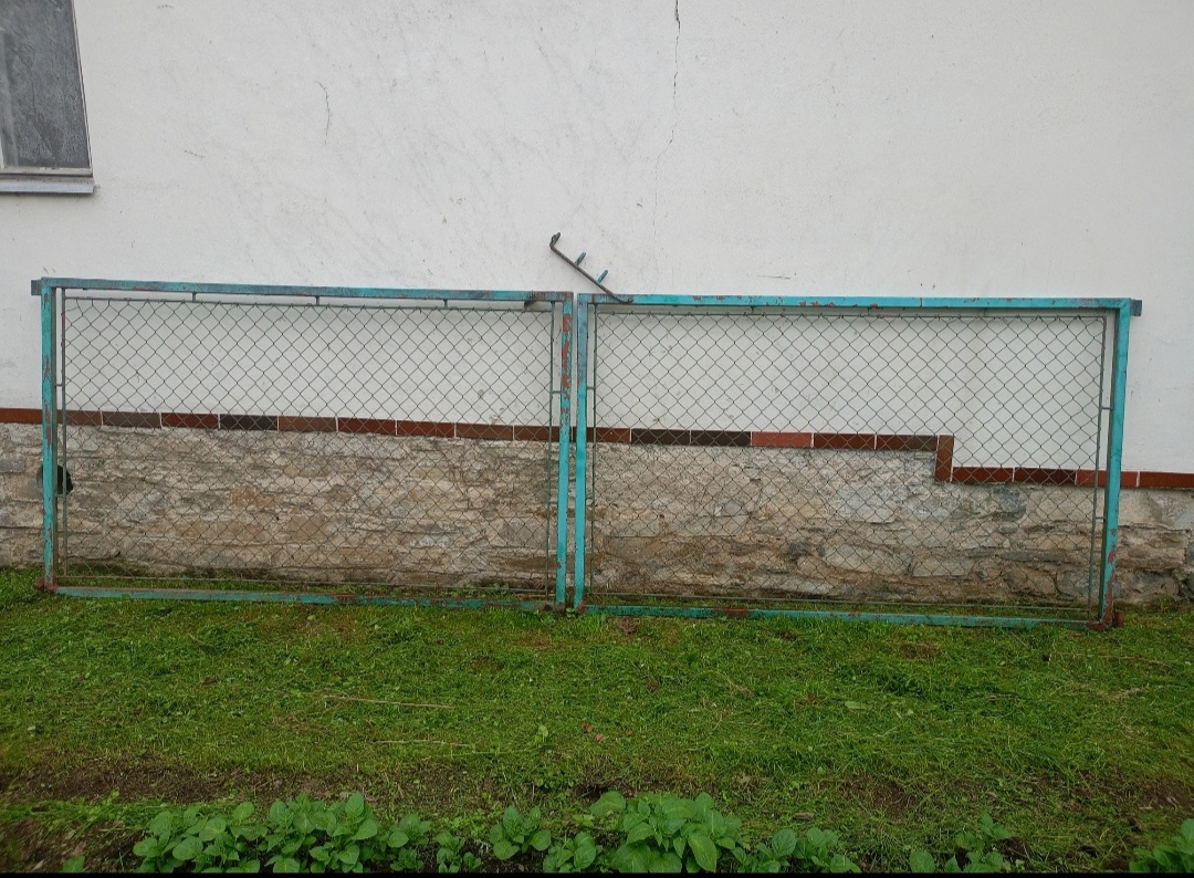 Brána