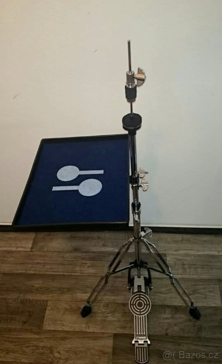 Prodám nový stolek k bicím- Sonor PT12