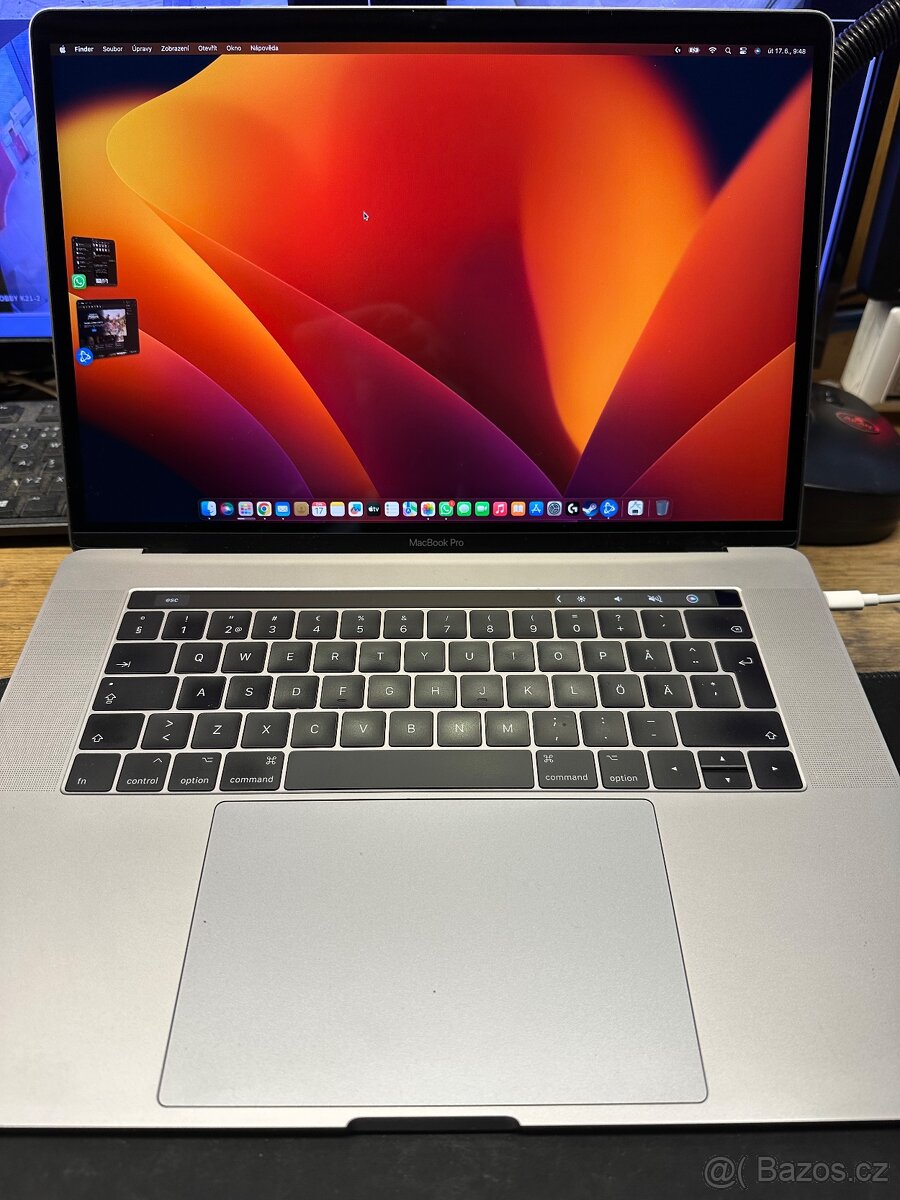 MacBook pro 15 2017 s touchbarem