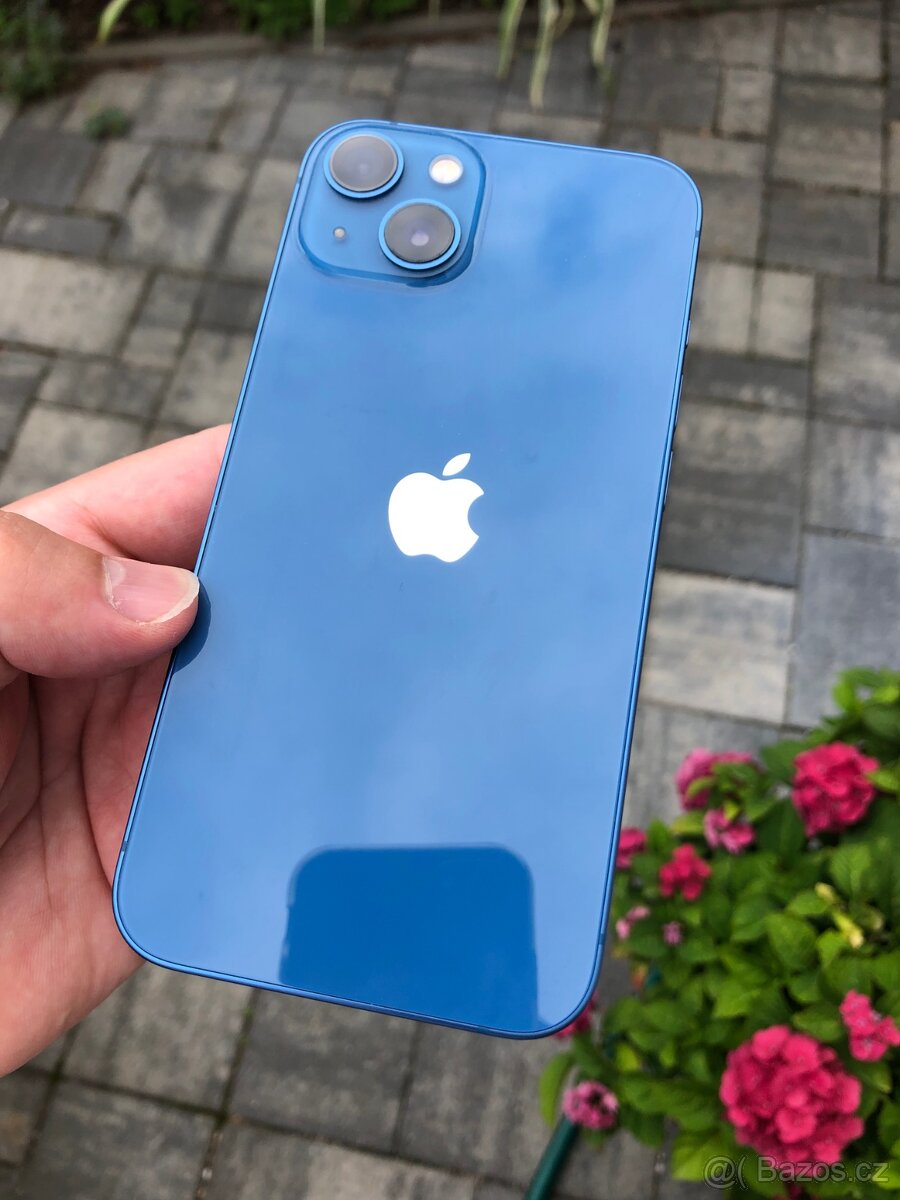 iPhone 13 128Gb v hezkém stavu, modrý...TOP blue