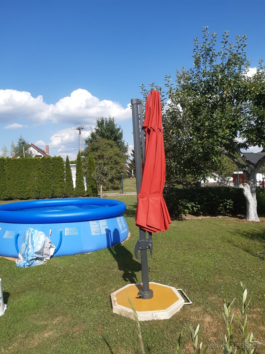 Zahradní slunečník