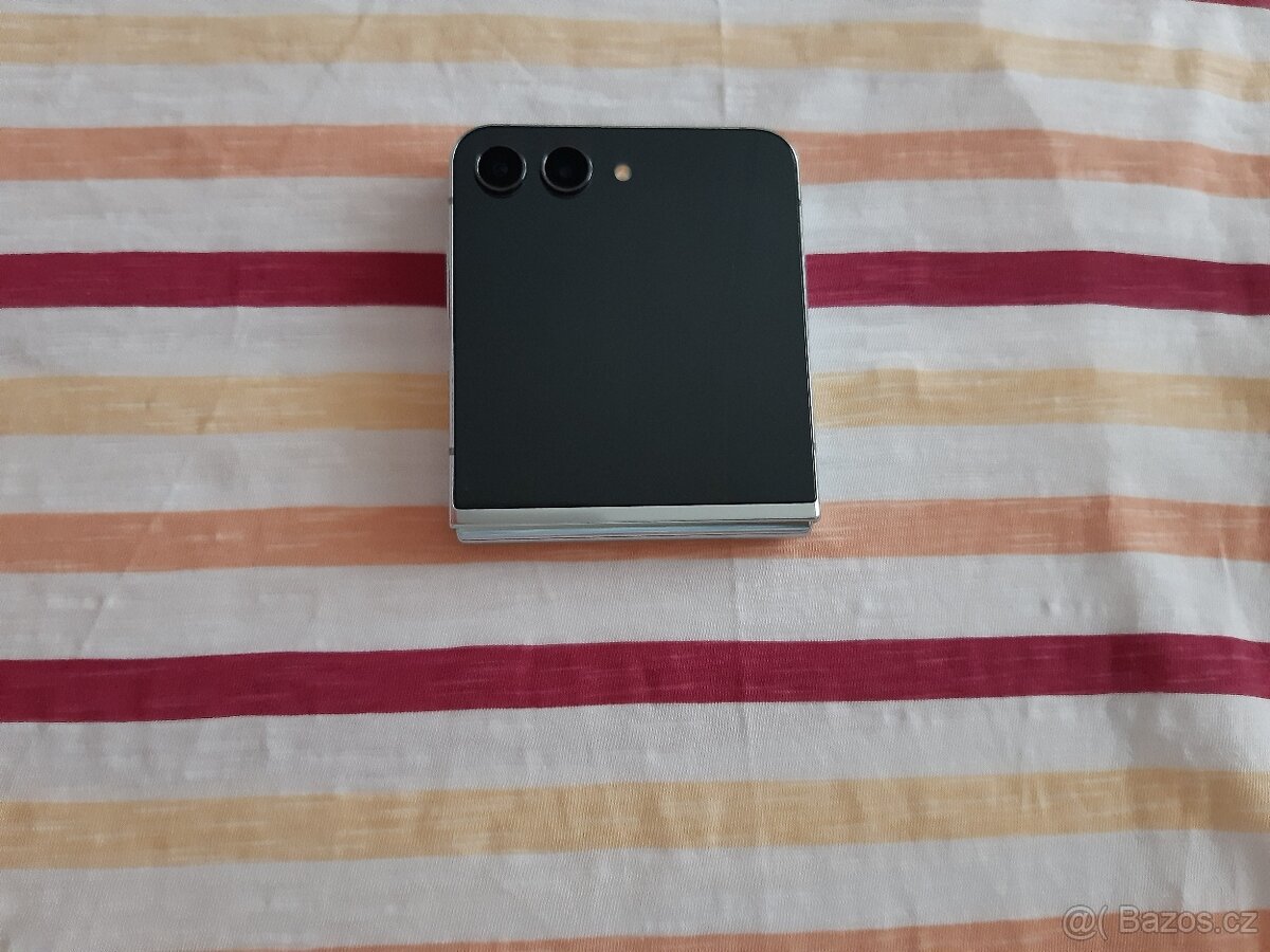 Samsung Z Flip5 8/512GB