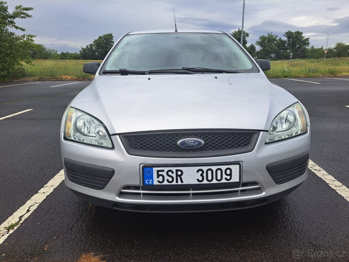 Fokus rok 2005, 1.6 benzín. 74KW.