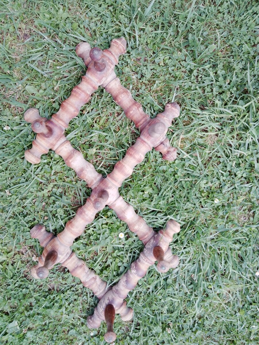Věšák