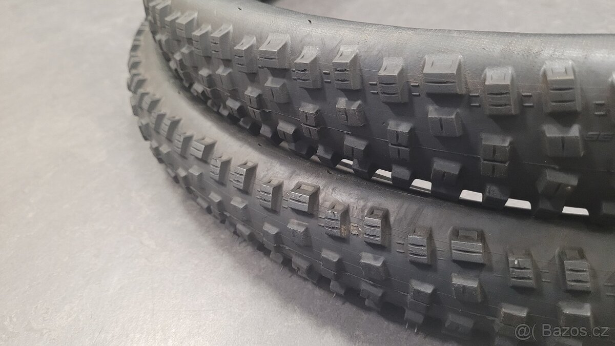 2x plášť Schwalbe Nobby Nic 29x2,35, kevlar