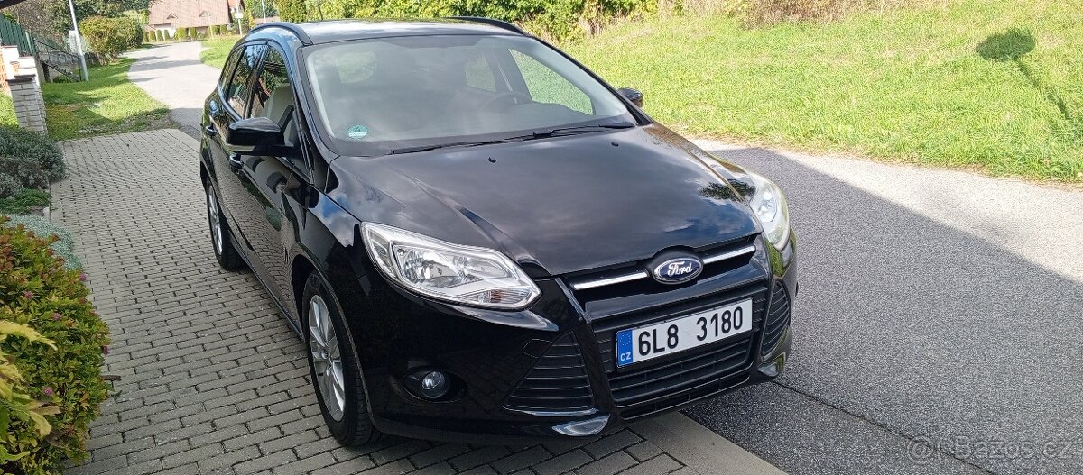 Ford Focus combi , rv 2014,,,,,, najeto 117 ooo km