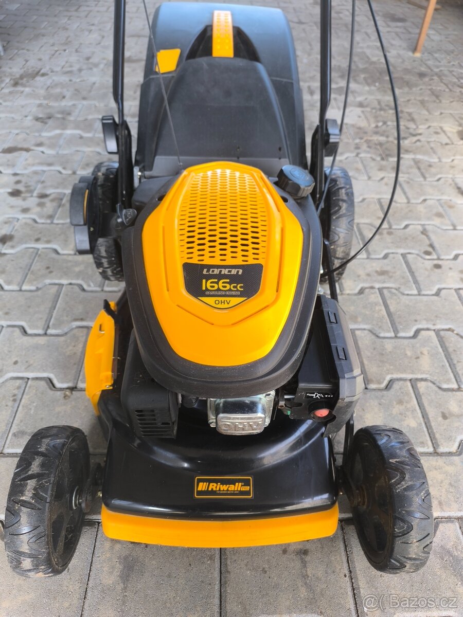 Motorová sekačka Riwall PRO RPM 4640 PRO