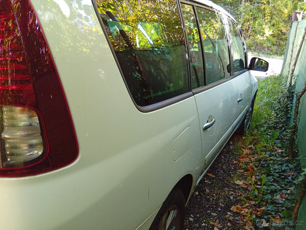 ESPACE grand 2.0Ci,110kw,  r.v. 2013 , doklad CEBIE 