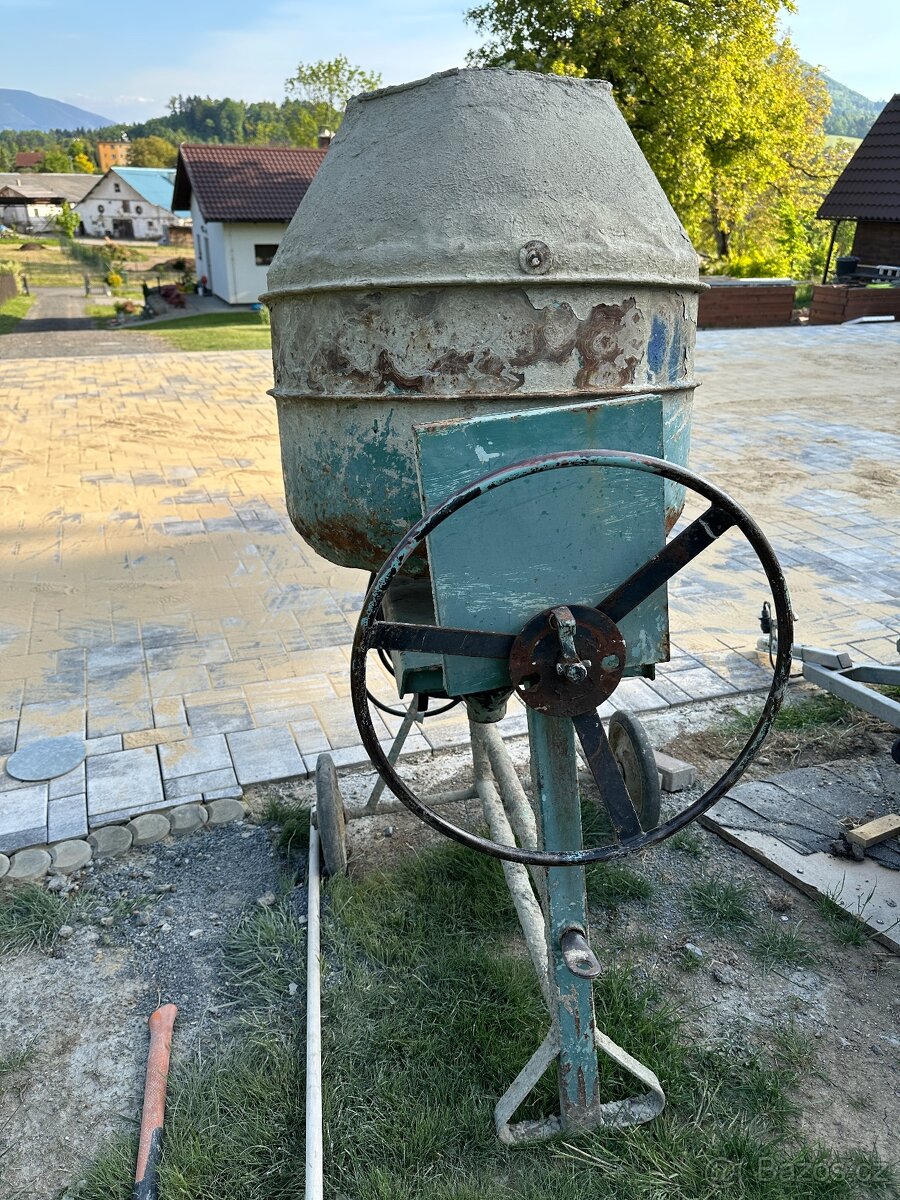 Prodám stavební míchačku 380 V
