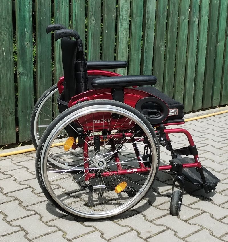 075-Mechanický invalidní vozík Sopur.