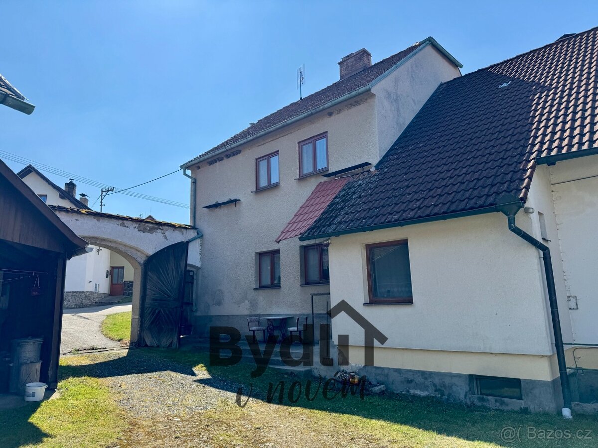 Prodej vesnického stavení se stavebním pozemkem - Strunkovic