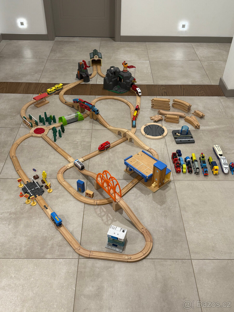 Vláčkodráha s Brio doplňky