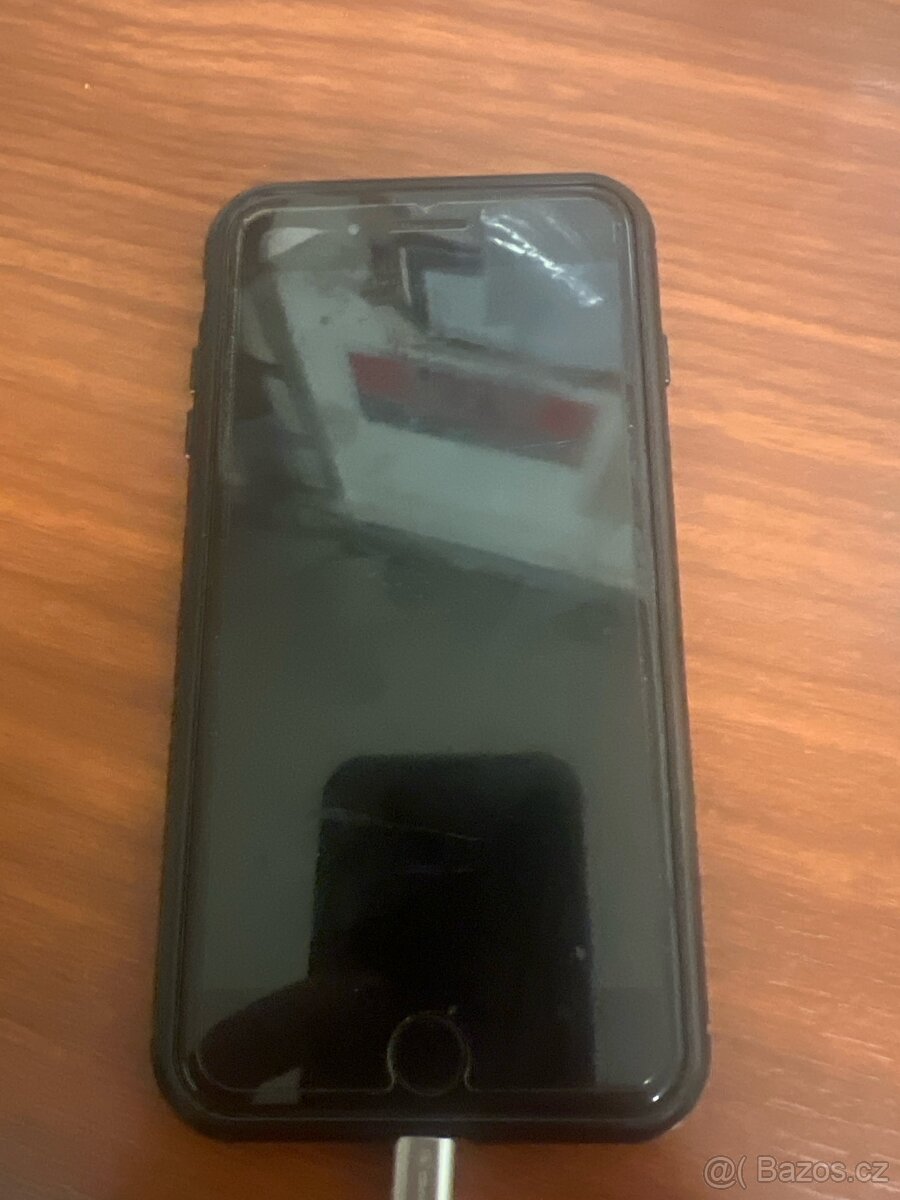 Prodám iPhone 7 Plus 128 GB