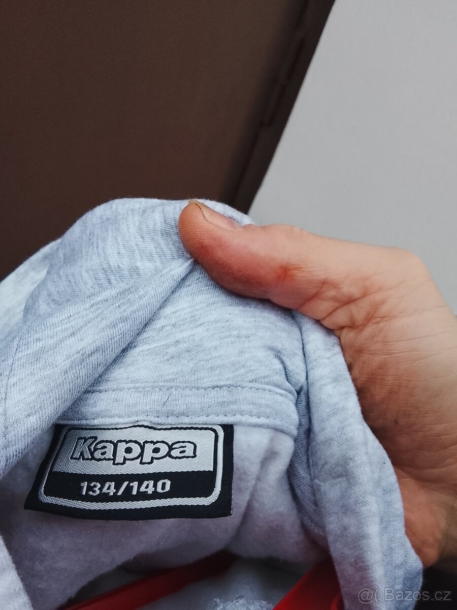 Dětské mikiny a tepláky.