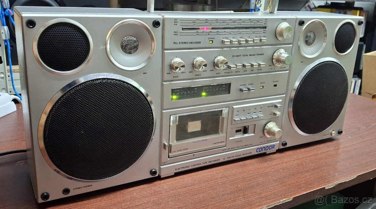 Tesla Condor přenosné rádio