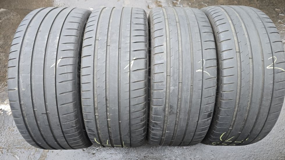 Letní pneu 245/40/20 Michelin