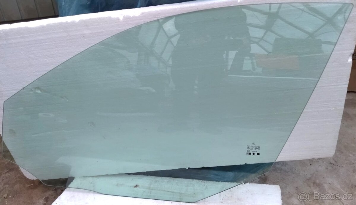 Levé přední sklo original Mercedes E W212