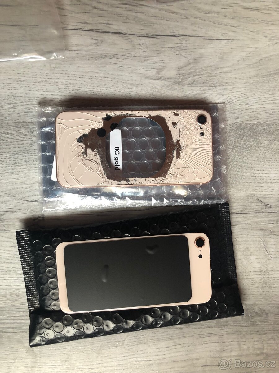 zada iPhone 8 gold