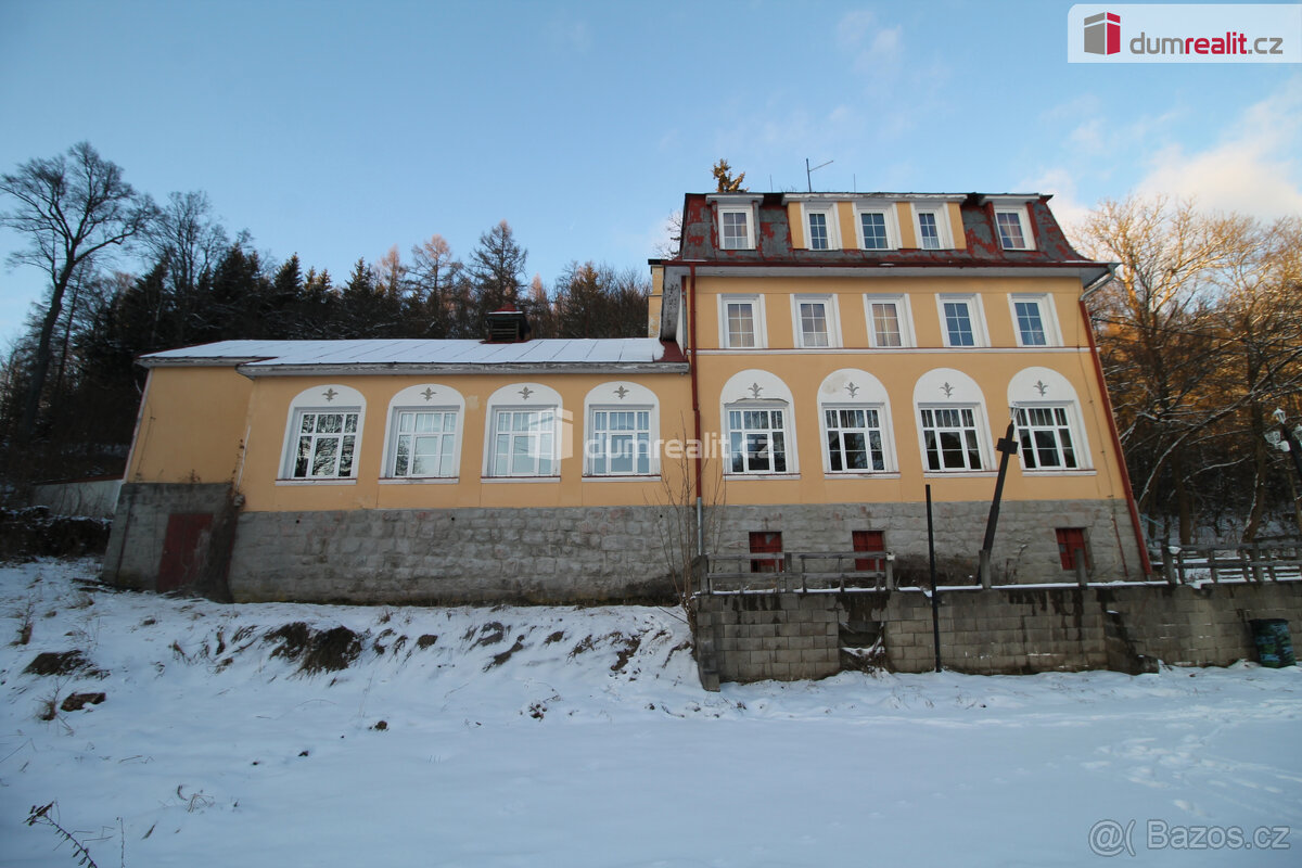 Výletní restaurace s ubytováním u Nejdku s krásným výhledem