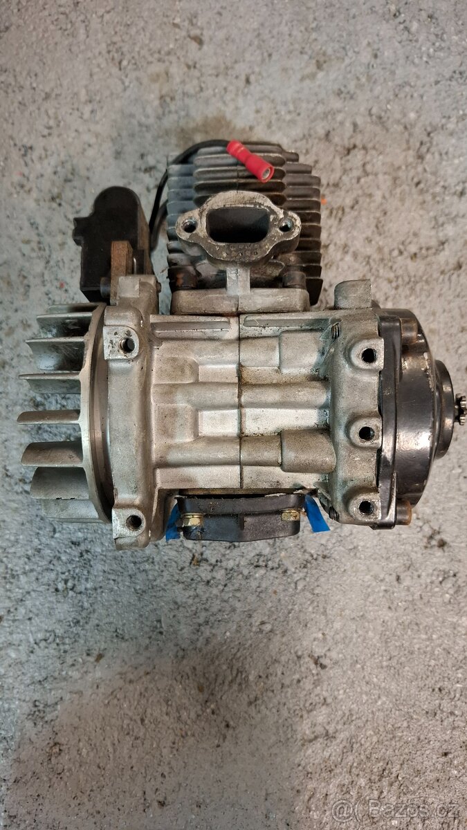 Prodám motor na  minibike