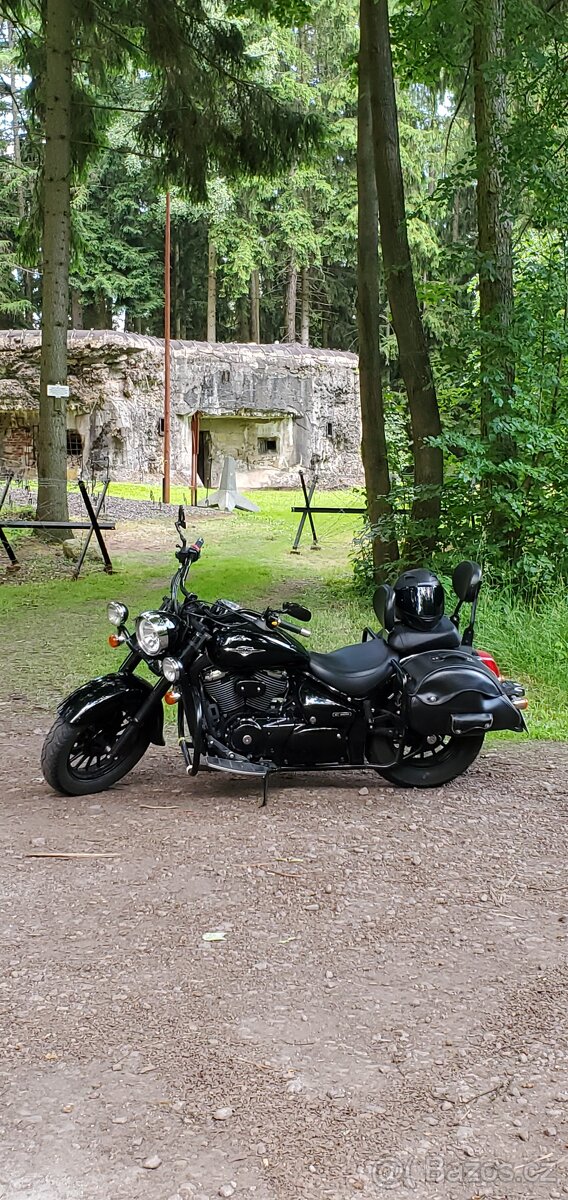 Suzuki Intruder 800