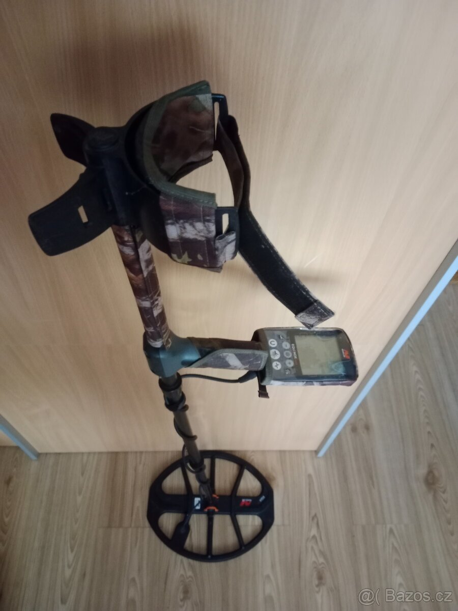 Detektor kovu Equinox 800 s hloubkovou cívkou V ZÁRUCE