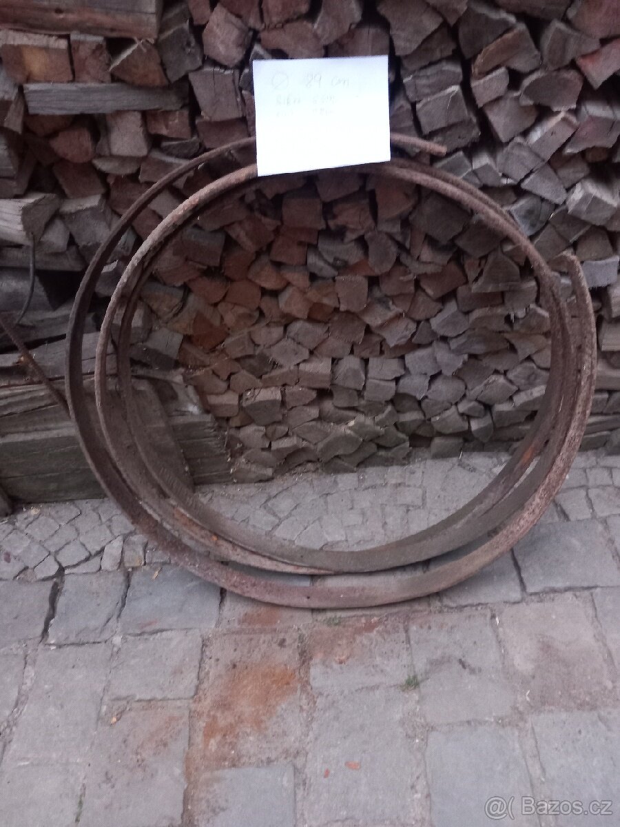 Obruče na loukoťova kola
