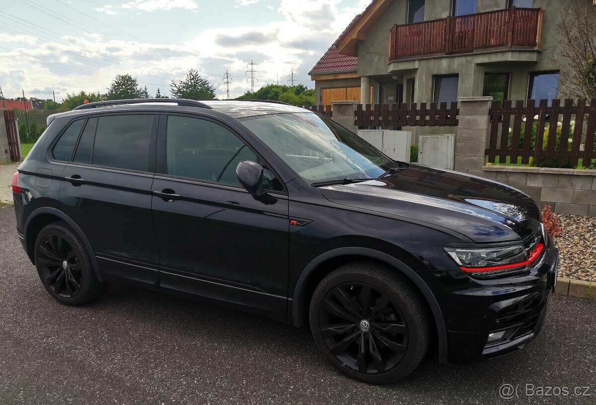 VW Tiguan R-Line