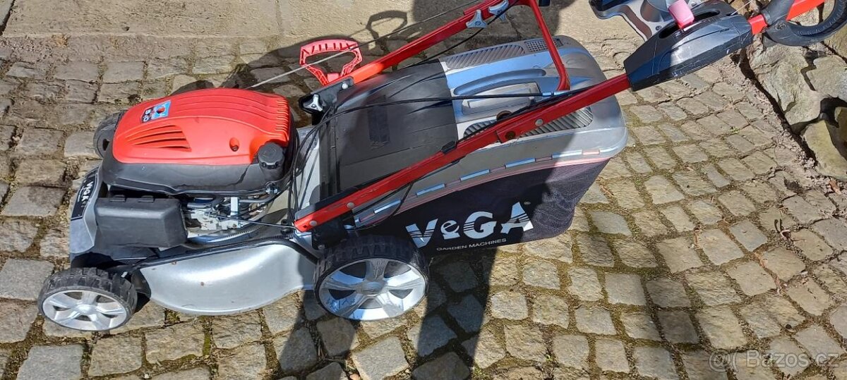 benz.sekačka s pojezdem VEGA