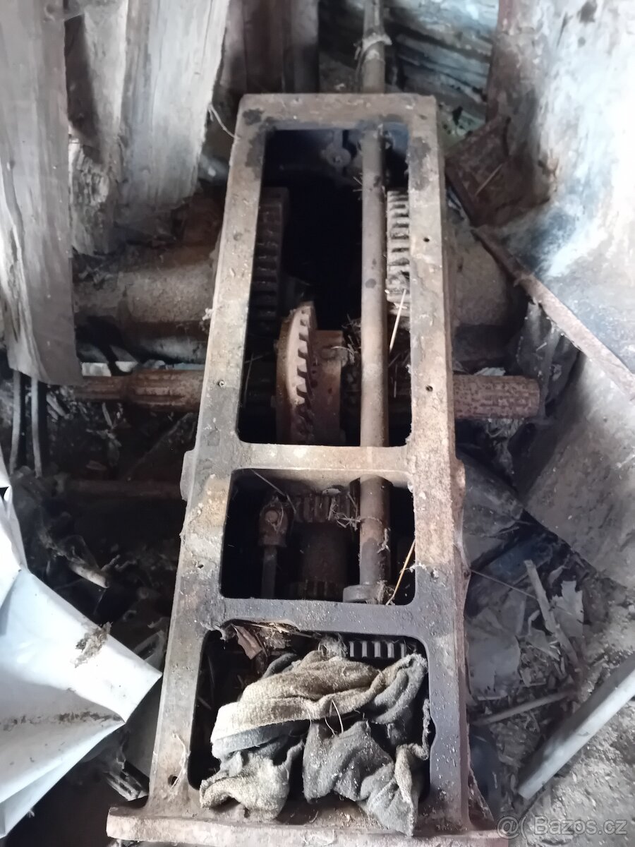 Převodovka Zetor 25