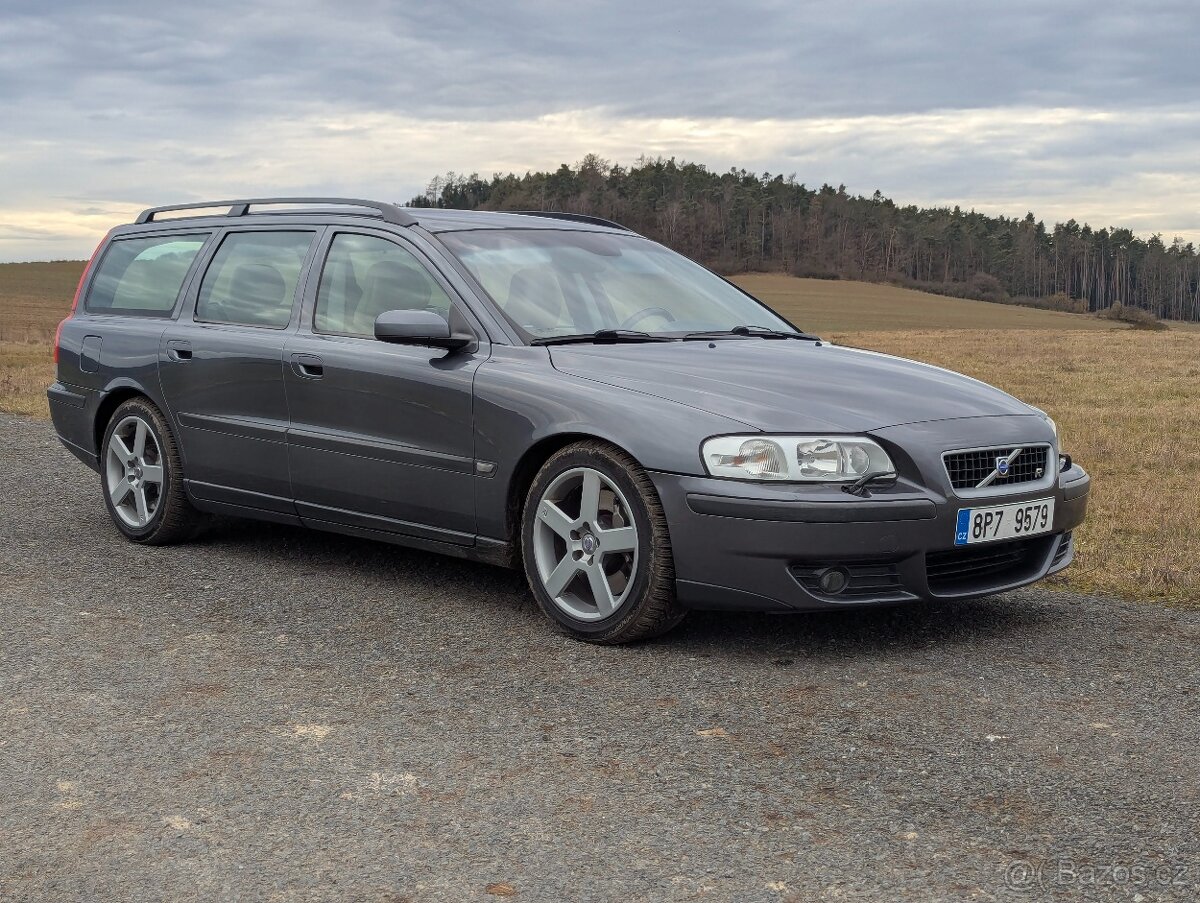 Volvo V70R 2004 Manuál