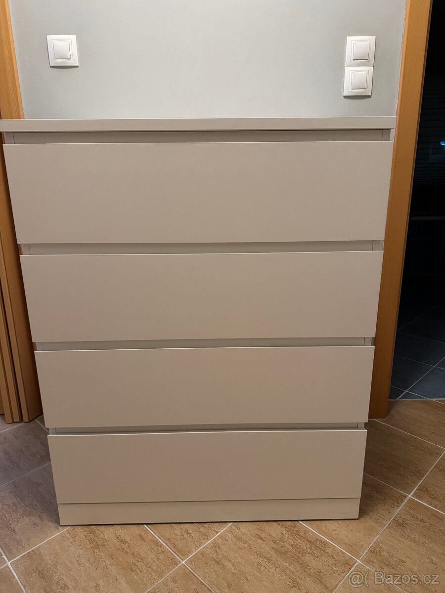 Komoda IKEA MALM - 4 zásuvky