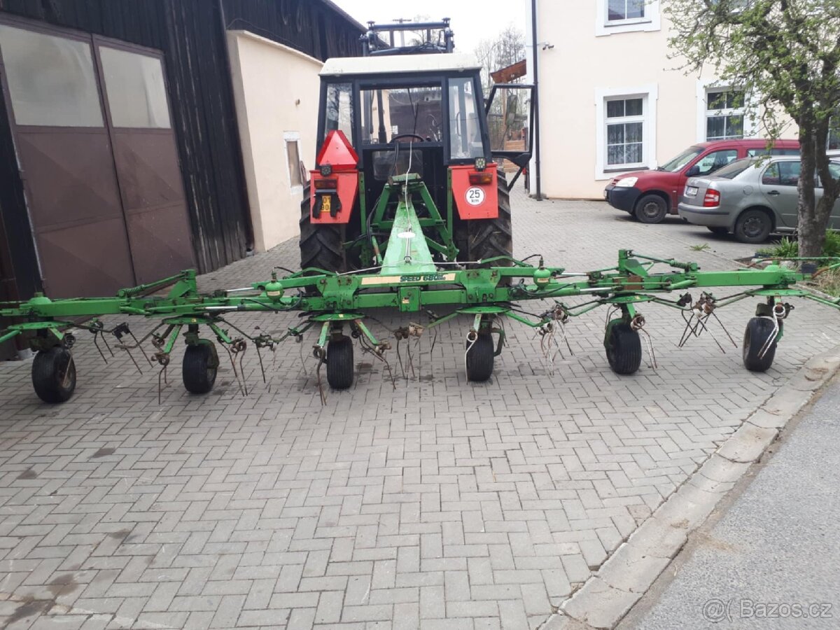 Prodám obraceč STOLL 6,8 m včetně kardanu