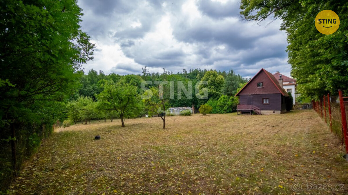 Prodej stavebního pozemku 3332 m2, 132944