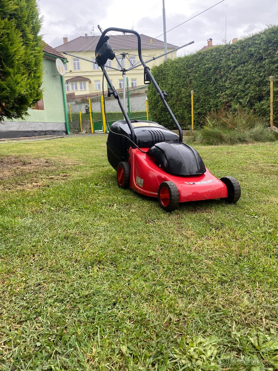 Sekačka elektrická na proud