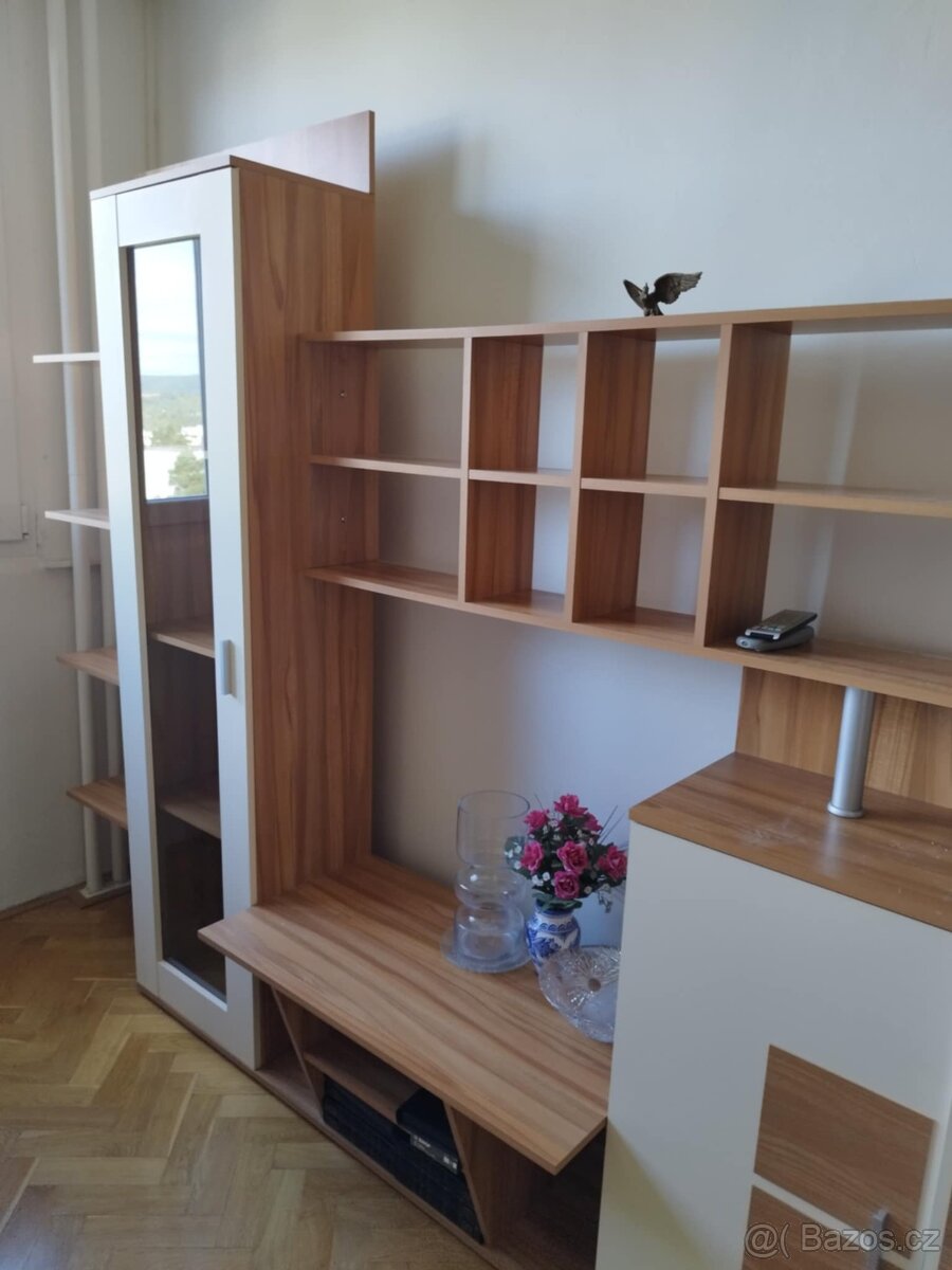 Obývací stěna - krásná, nová