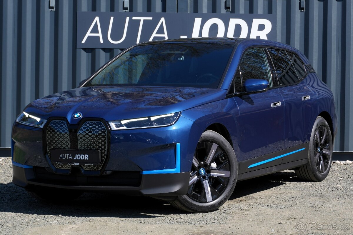 BMW IX 40 xDrive 240 kW, Masáže, Záruka, H/K, SoH 97%