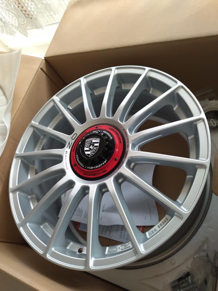 Sada centerlock OZ superturismo