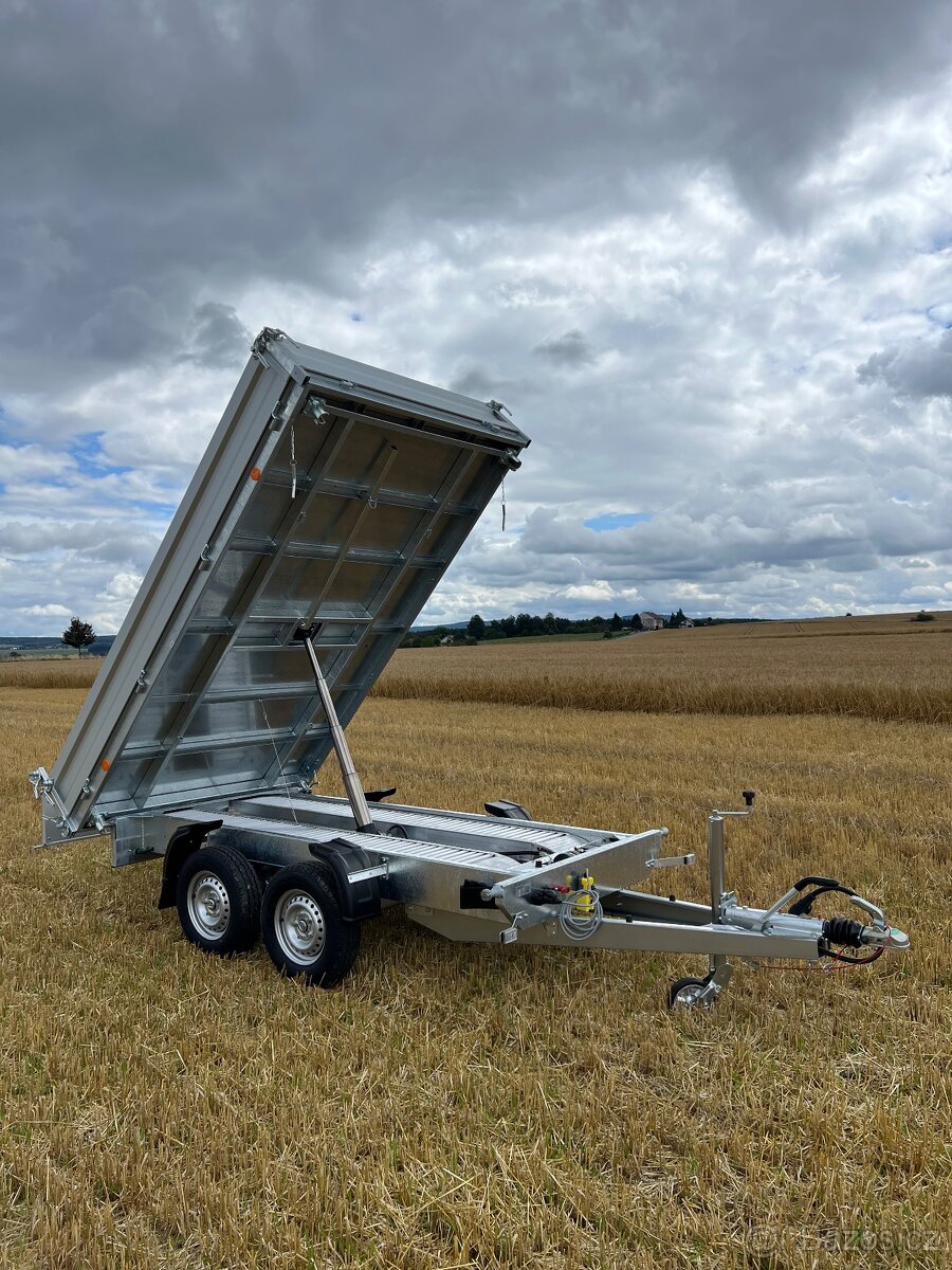 Nákladní jednostraně sklopný přívěs 2,7t