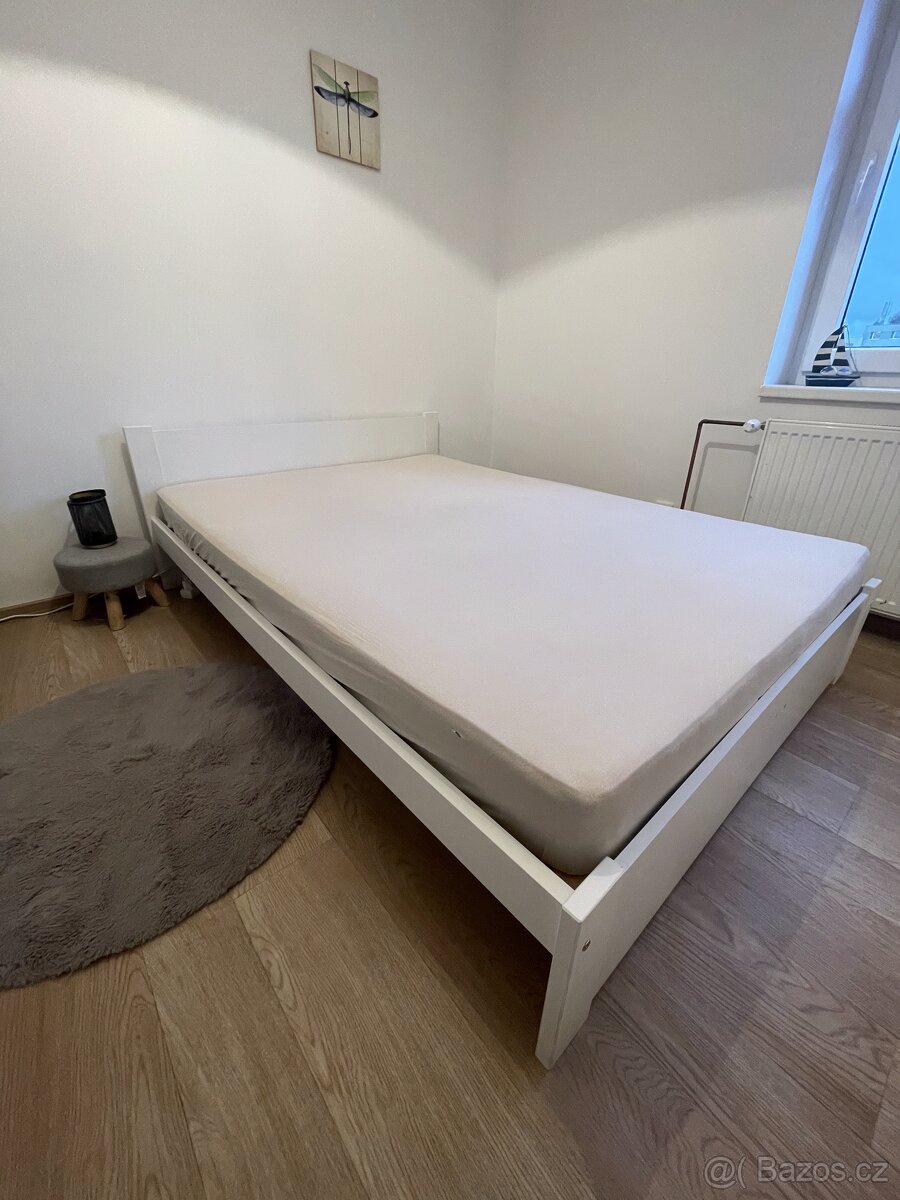 Manželská postel 140x200