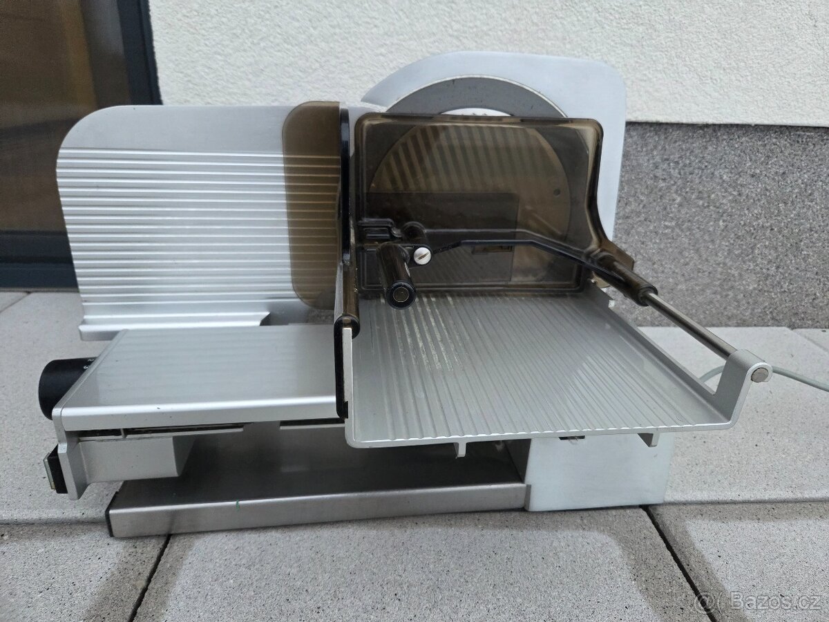 Nářezový stroj GRAEF