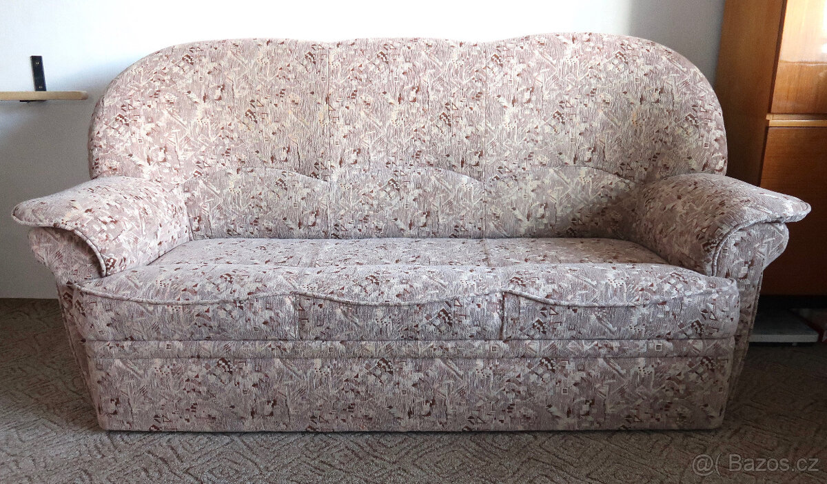 Prodám rozkládací sedačku - gauč (občasné spaní 140x190)