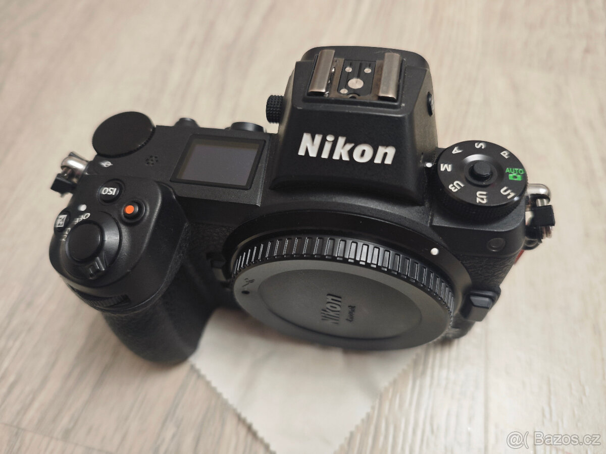 Fotoaparát NIKON Z6 + batoh