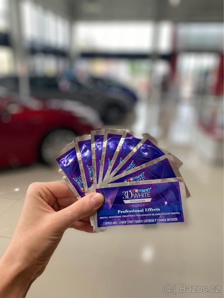 Bělící pásky Crest