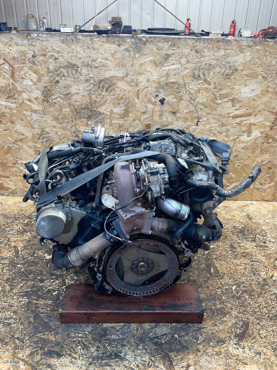 68.MOTOR AUDI Q7 3.0 TDI V6 BUG